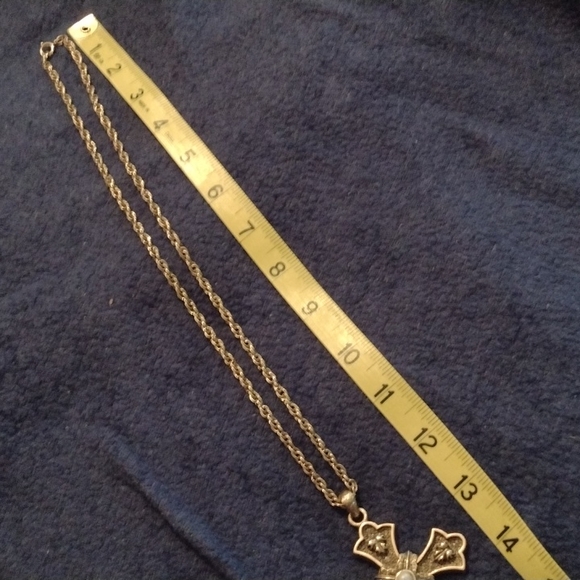 Sarah Coventry cross necklace gold - Picture 7 of 7